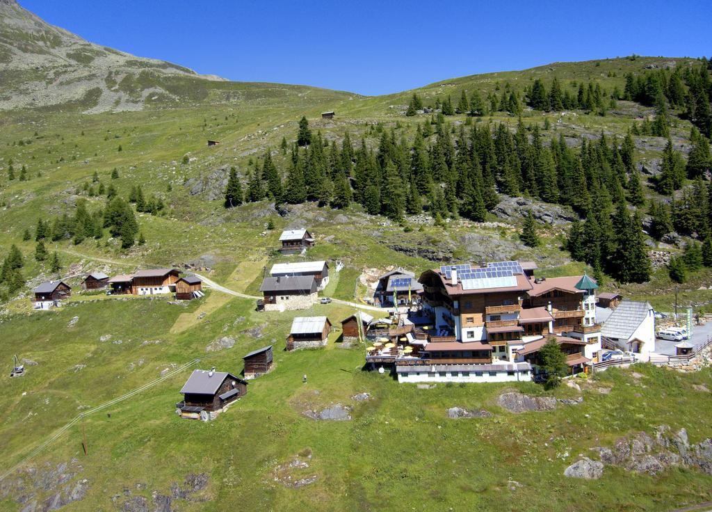 Hotel Silbertal - Almhuetten Зёльден Номер фото