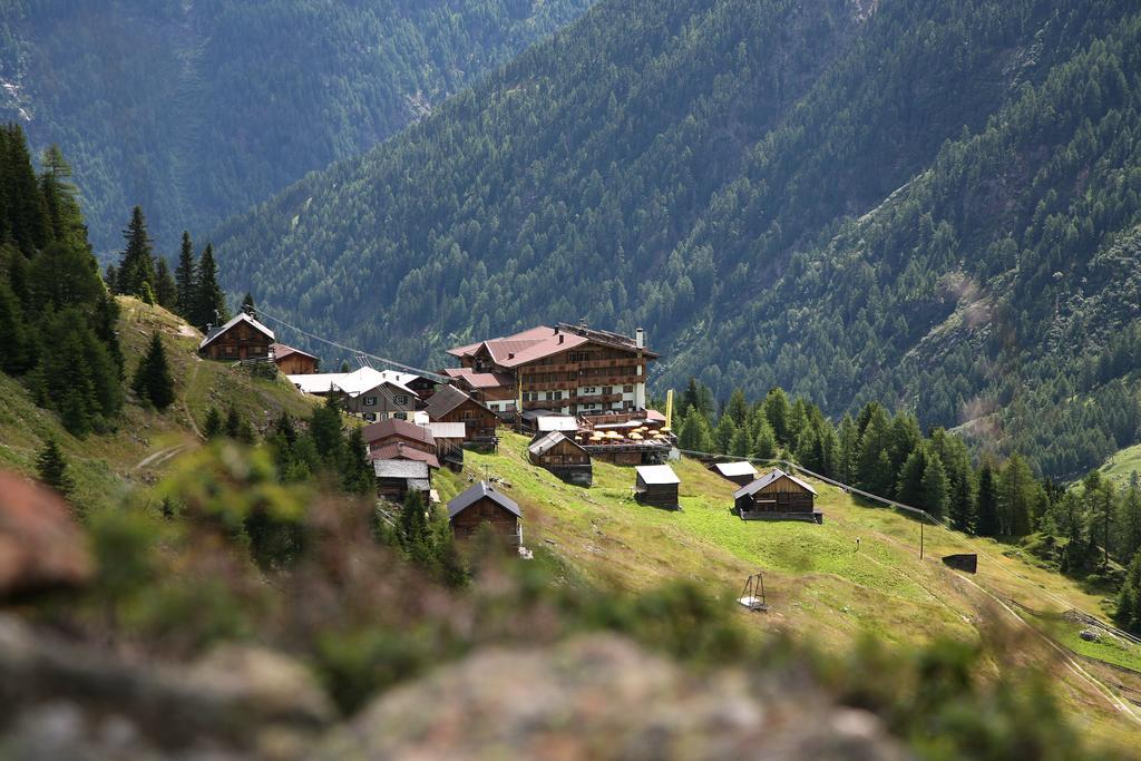 Hotel Silbertal - Almhuetten Зёльден Номер фото