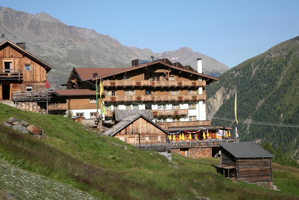 Hotel Silbertal - Almhuetten Зёльден Номер фото