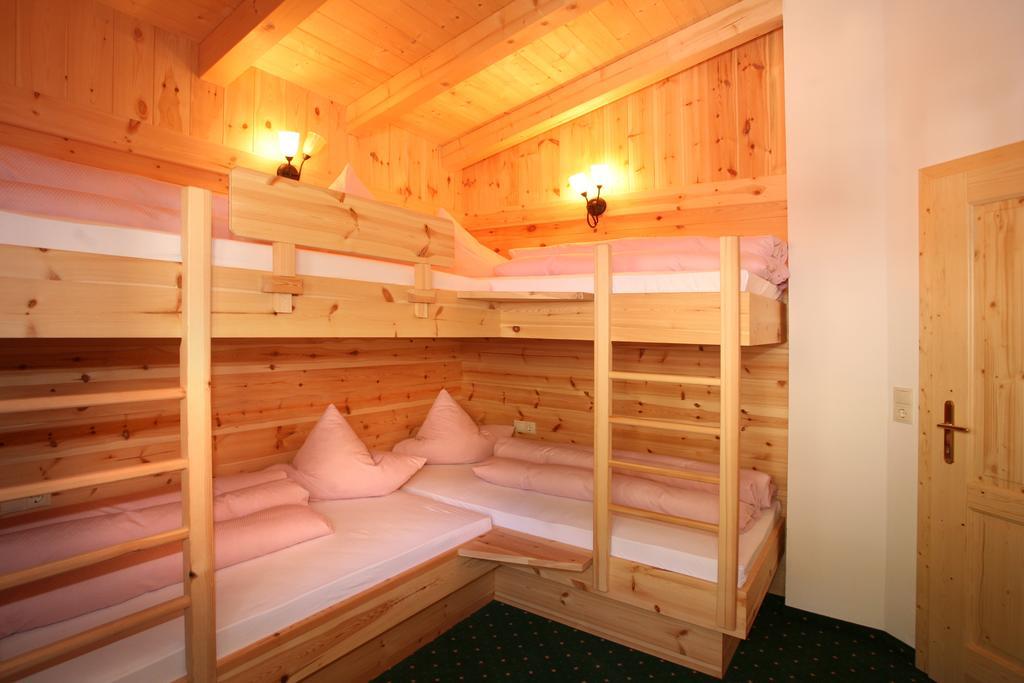Hotel Silbertal - Almhuetten Зёльден Номер фото