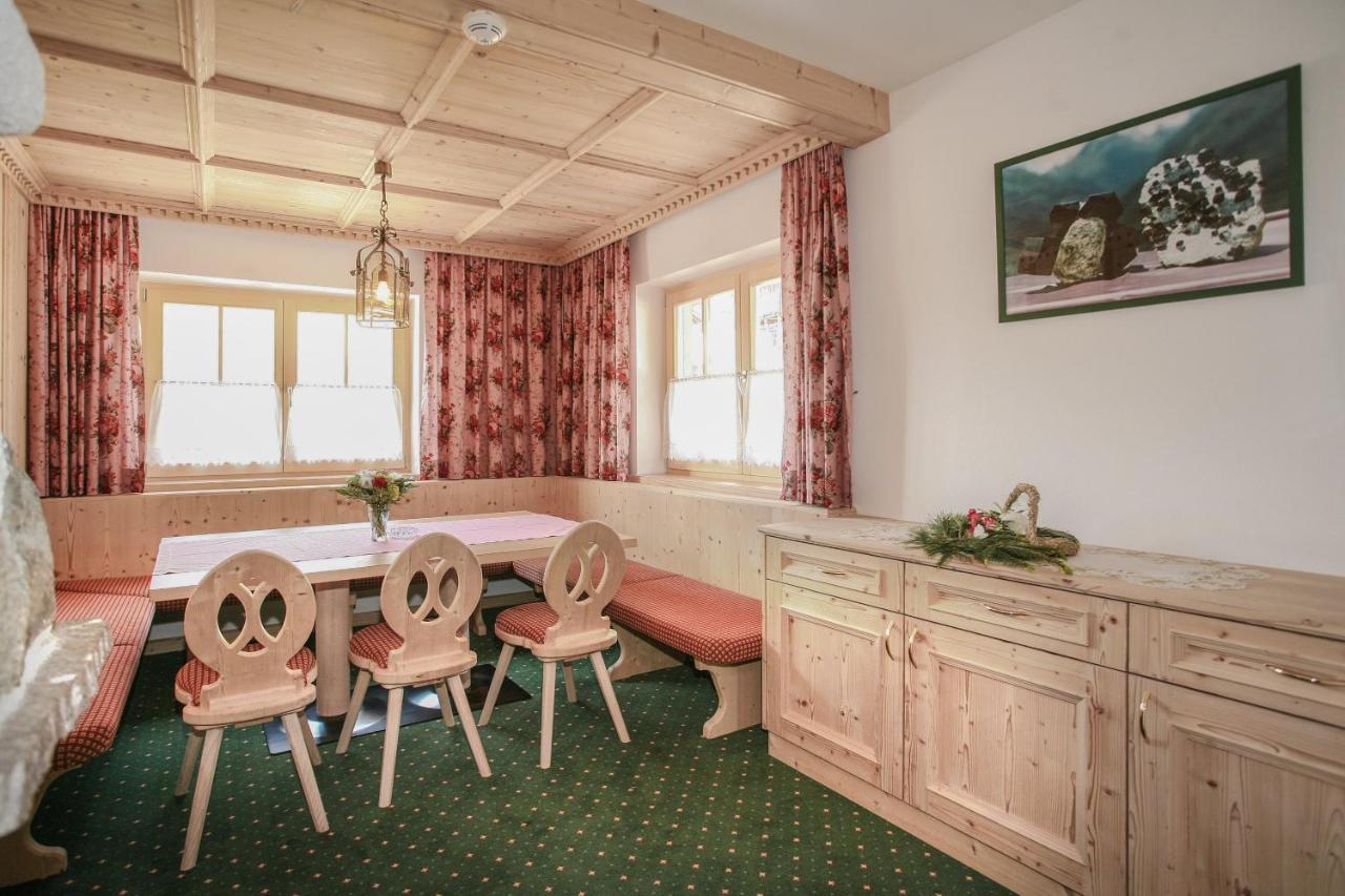 Hotel Silbertal - Almhuetten Зёльден Экстерьер фото